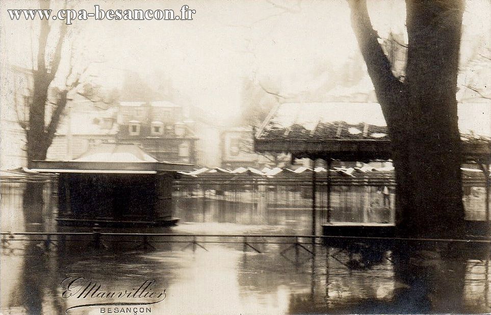 BESANÇON - Place du marché - Inondations de 1910